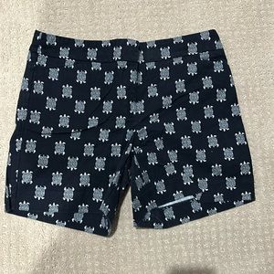LOFT Riviera shorts, sea turtle pattern on navy. Size 10.
